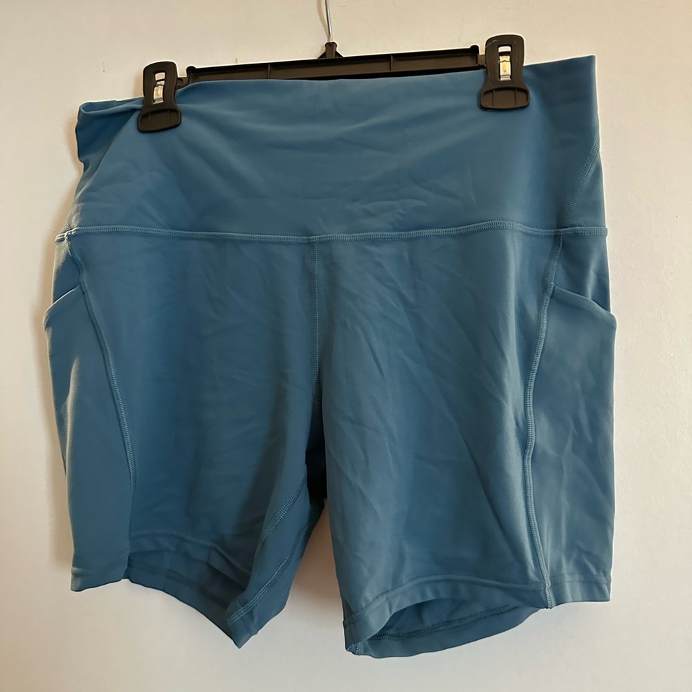 Lululemon align bike shorts 14
